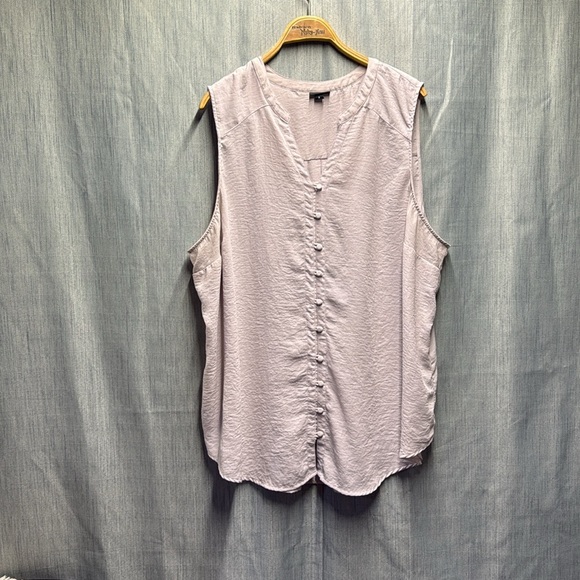 🇺🇸 Torrid sleeveless blouse size 4=4X - Picture 2 of 10